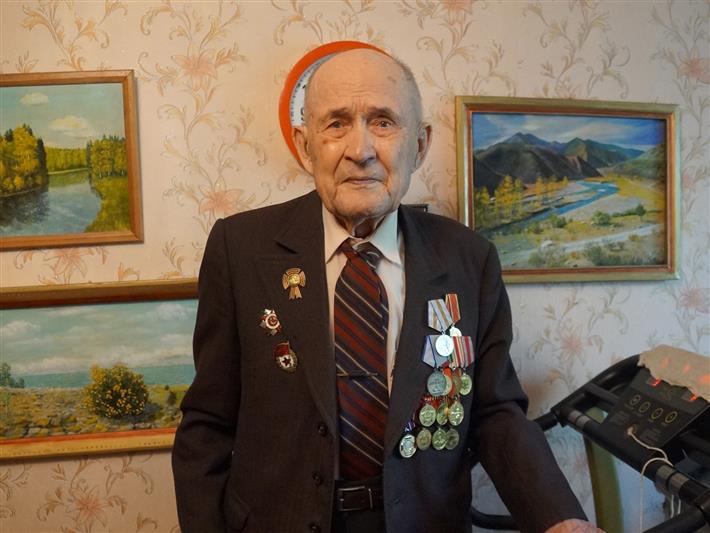 В Иркутской области в День 75-летия Победы в Великой Отечественной войне ветеран войны и внутренних войск дал интервью региональному телеканалу
