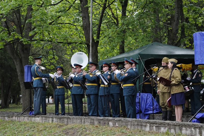На Ставрополье Росгвардия поздравила ветерана с праздником Великой Победы