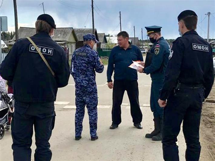 Росгвардейцы приняли участие в профилактических рейдах по предотвращению лесных пожаров в Иркутской области 