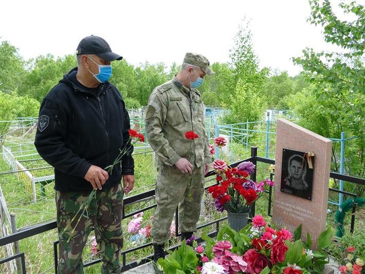 Сотрудники иркутского ОМОН почтили память сослуживца, погибшего при исполнении служебного долга на Северном Кавказе