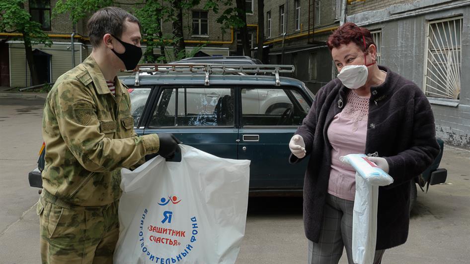 В Москве росгвардейцы оказали  адресную помощь семьям погибших сотрудников и военнослужащих, семьям из социальной группы, а также ветеранам службы, находящимся на самоизоляции