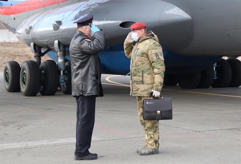 Командующий Восточным округом Росгвардии посетил Магаданскую область