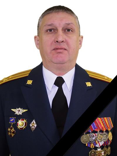 4 мая на 51-ом году жизни скончался начальник кафедры огневой подготовки Пермского военного института ВНГ РФ полковник Андрей Анатольевич Яборов.