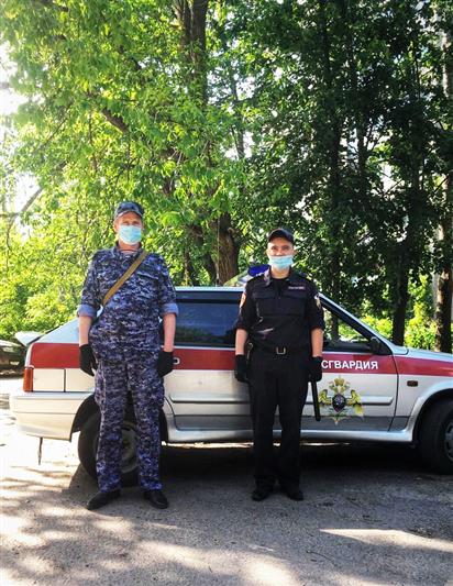 Воронежские росгвардейцы вернули бабушке её потерявшегося внука