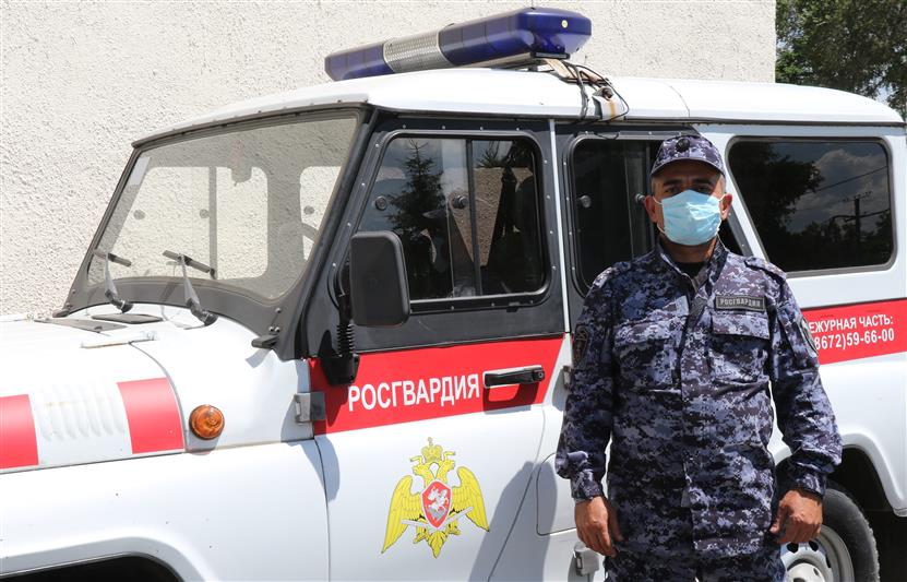 В Северной Осетии сотрудник Росгвардии помог спасти тонущего ребенка
