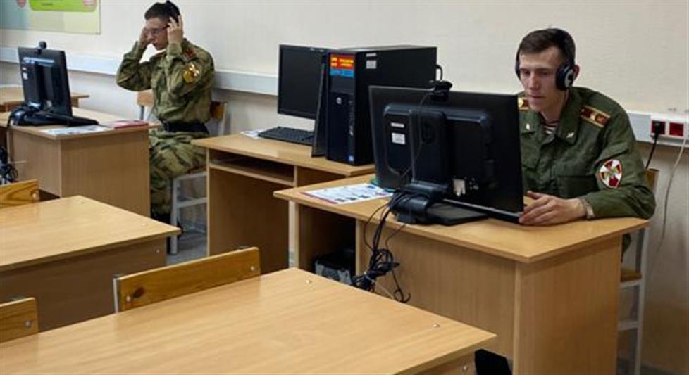 Военнослужащие Пермского военного института ВНГ РФ приняли участие в первых всероссийских онлайн-соревнованиях