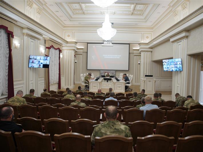 В Сибирском округе Росгвардии проходит учебно-методический сбор руководящего состава
