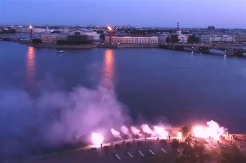 В Санкт-Петербурге росгвардейцы обеспечили правопорядок при проведении салюта в честь 75-летия Победы
