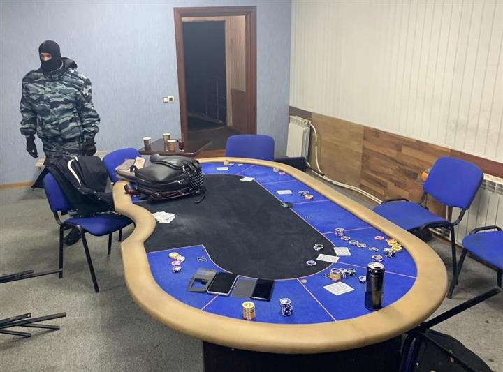 На Среднем Урале при участии ОМОН Росгвардии пресечена работа покерного клуба 
