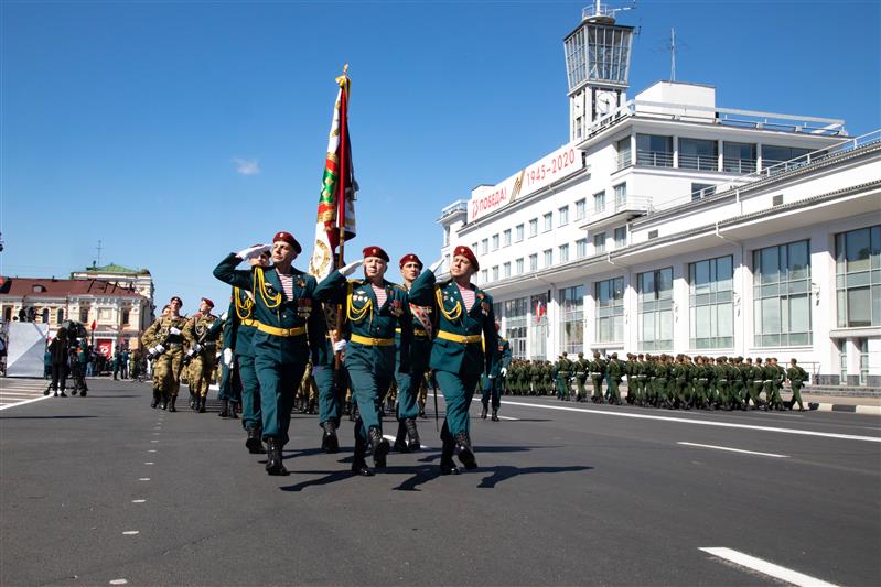 В столице Приволжья военнослужащие Росгвардии приняли участие в торжественном мероприятии «Марш Победы»