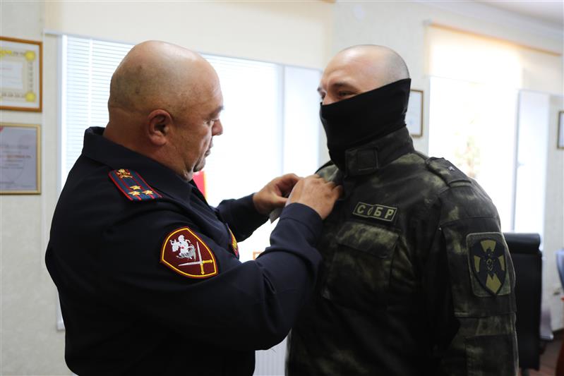 В Карачаево-Черкесии сотрудникам спецподразделений Росгвардии вручили государственные награды