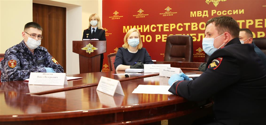 Представитель Росгвардии рассказал о правилах детской безопасности в ходе межведомственной пресс-конференции в Мордовии