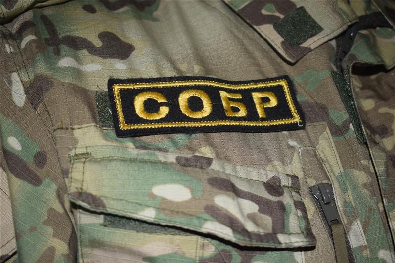 В Дагестане при участии СОБР Росгвардии за хранение оружия задержан житель республики