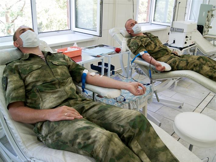 В Хакасии военнослужащие Росгвардии приняли участие в донорской акции
