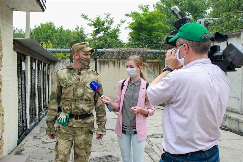 В преддверии Дня кинологической службы съёмочная группа ГТРК «Ставрополье» посетила ОМОН Управления Росгвардии  по Ставропольскому краю