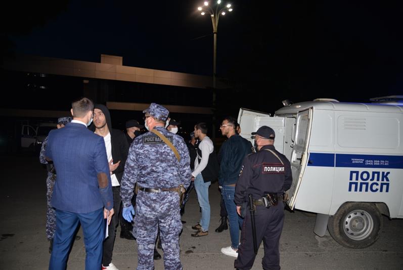 На Среднем Урале сотрудники Росгвардии принимают участие в мероприятиях по профилактике уличных правонарушений