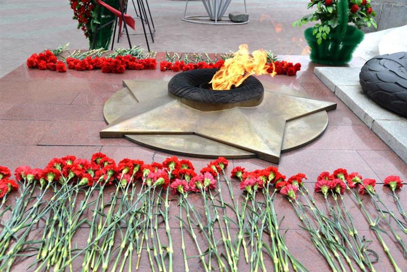 На Урале представители Росгвардии почтили память защитников Родины, погибших в годы Великой Отечественной войны