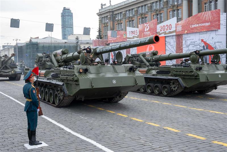 Парадный расчет Уральского округа Росгвардии принял участие в генеральной репетиции парада Победы в Екатеринбурге