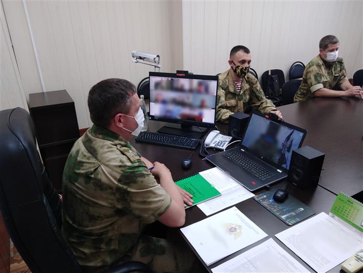 В Приволжском округе Росгвардии обсудили вопросы организации морально-психологической подготовки