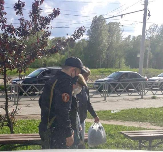 В Ярославле сотрудники Росгвардии оказали помощь 80-летнему пенсионеру