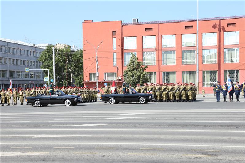 Военнослужащие Росгвардии приняли участие в параде Победы в Новосибирске