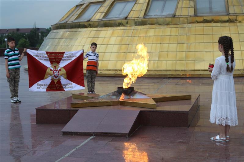 Управление Росгвардии по Чеченской Республике присоединилось к всероссийской акции «Свеча памяти»