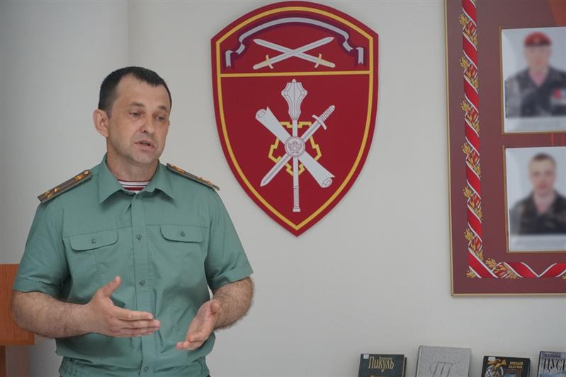 Росгвардейцы Северо-Западного округа провели мероприятия, посвященные Дню России