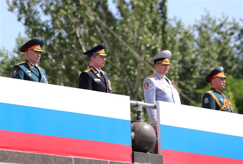 В Ростове-на-Дону военнослужащие Росгвардии приняли участие в параде, посвященном 75-летию Победы в Великой Отечественной войне