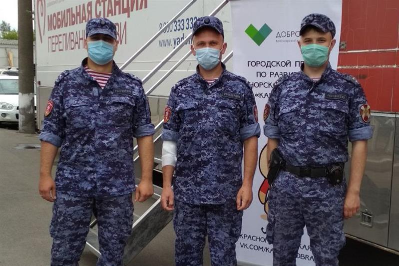 В Красноярском крае росгвардейцы приняли участие во всероссийской акции «Оставайся донором»
