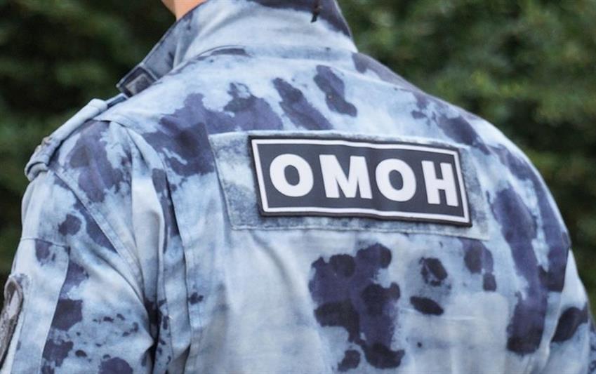 Сотрудники карельского ОМОН оказали содействие охотинспекторам в ликвидации волка, беспокоившего жителей деревни Машезеро