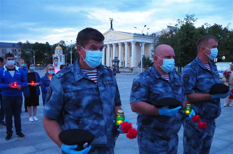 Белгородские росгвардейцы приняли участие в акции «Свеча памяти»