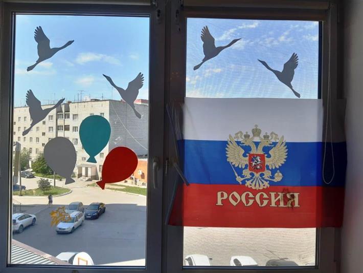 В Тюмени дети росгвардейцев участвуют в акциях ко Дню России (видео)