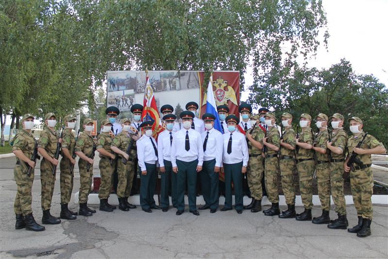 В воинских частях Приволжского округа военнослужащие Росгвардии приняли присягу