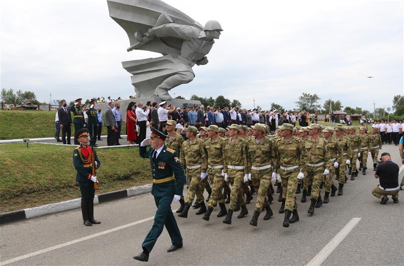 В Северной Осетии росгвардейцы приняли участие в открытии обновленного военно-исторического мемориала «Барбашово поле»