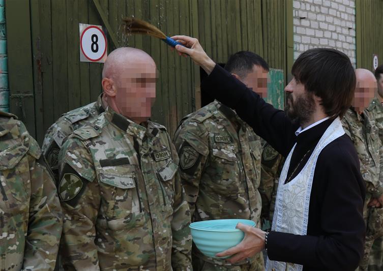 На Северном Кавказе росгвардейцы приняли участие в богослужениях, посвященных небесному покровителю войск национальной гвардии 