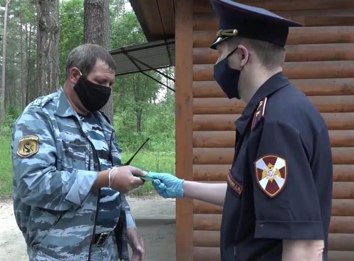 Сотрудники Росгвардии проверили безопасность оздоровительных учреждений Брянской области 