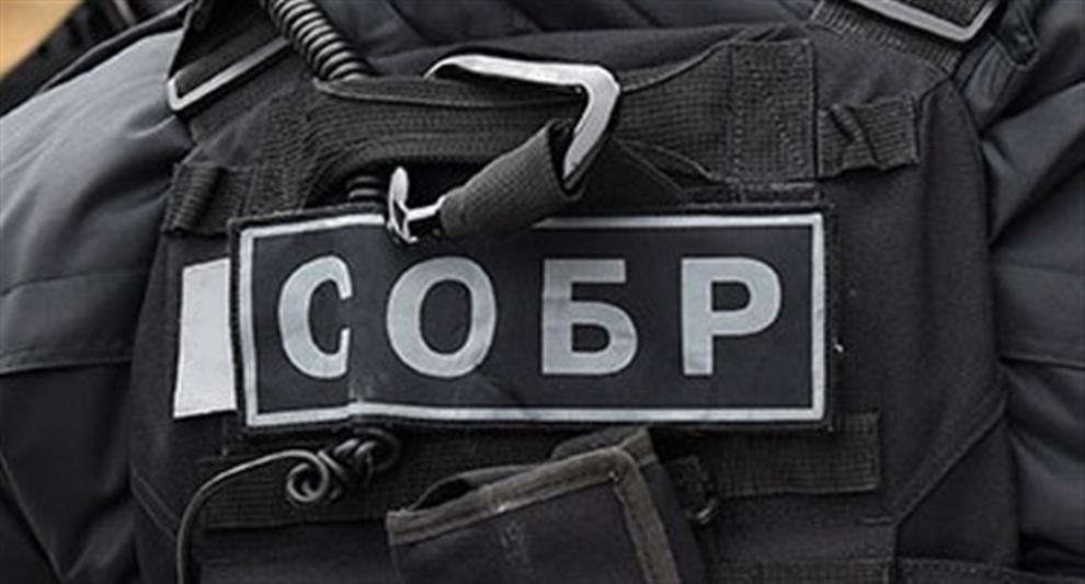 В Красноярском крае при содействии СОБР Росгвардии задержаны подозреваемые в хищении крупной суммы денежных средств
