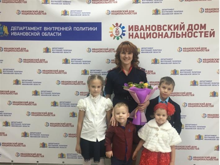 Росгвардейцы стали героями журналистских репортажей в День семьи, любви и верности