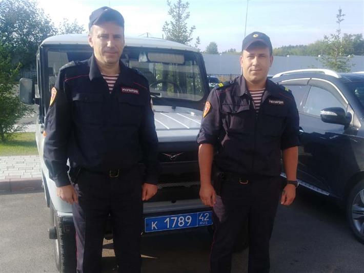 В Кузбассе росгвардейцы пресекли движение автомобиля под управлением нетрезвого водителя 