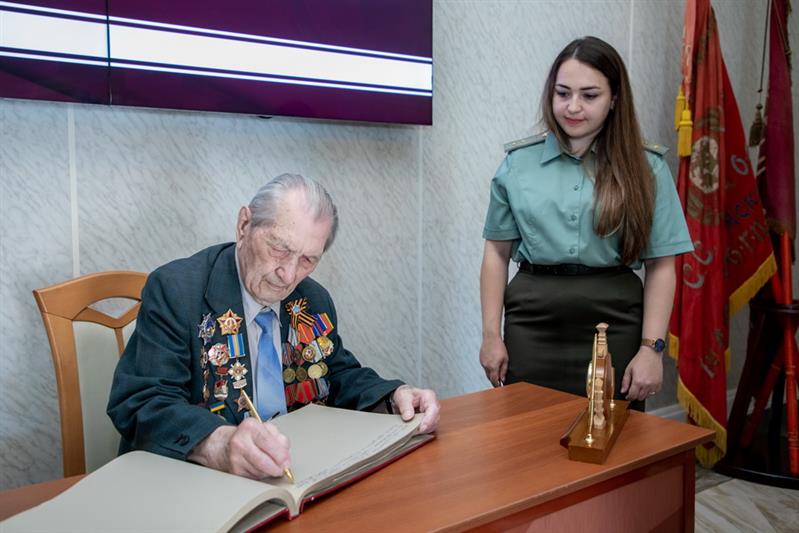 Правофланговый особого батальона