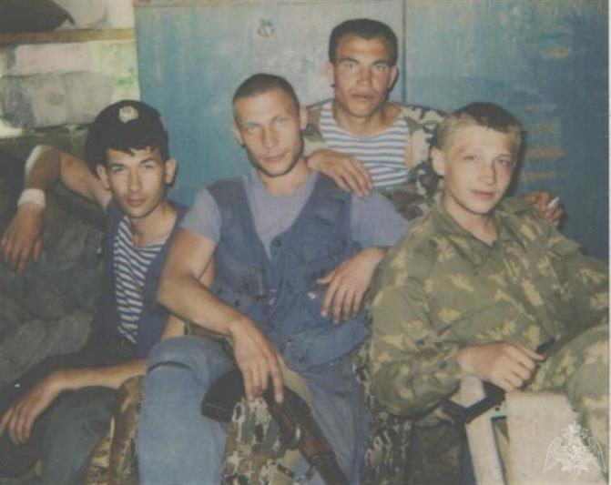 Томская Росгвардия поздравила ветеранов боевых действий с памятной датой и почтила память погибших товарищей
