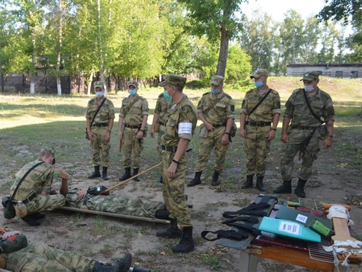 В аномально жаркие дни лета в Управлении Росгвардии по Алтайскому краю проходят профилактические занятия и инструктажи