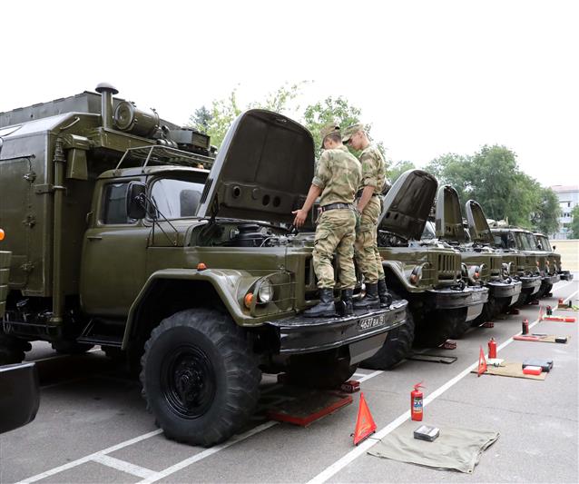 В  Северо-Кавказском округе Росгвардии проходит ежегодный осмотр автомобилей и специальной техники