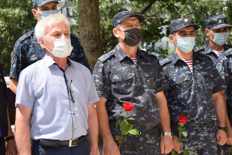 В Дагестане почтили память Героя России Магомеда Нурбагандова