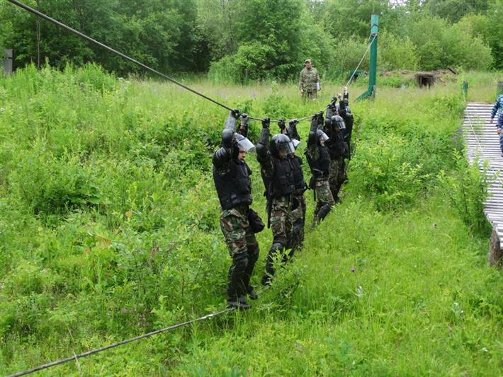 На Урале состоялись соревнования среди групп боевого порядка ОМОН 