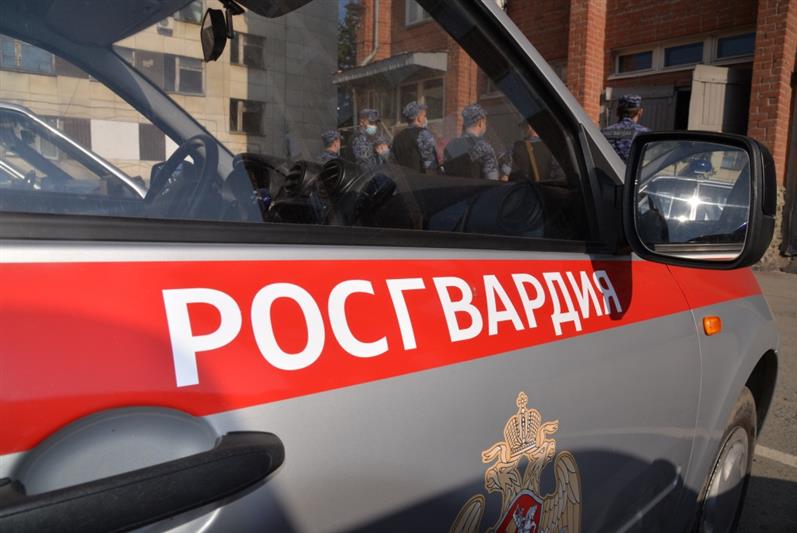 На Среднем Урале росгвардейцы почтили память Героя России Магомеда Нурбагандова (видео)