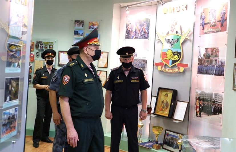 Командующий Центральным округом Росгвардии проинспектировал подразделения Росгвардии на Белгородчине