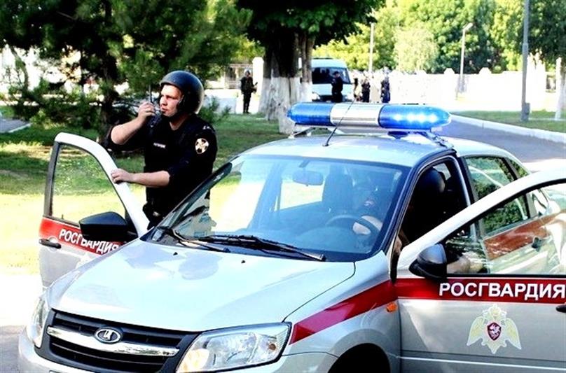 Донские росгвардейцы задержали подозреваемого в совершении грабежа