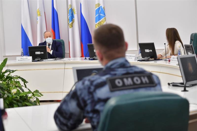Боец саратовского ОМОН удостоен премии имени Петра Столыпина, учрежденной губернатором Саратовской области