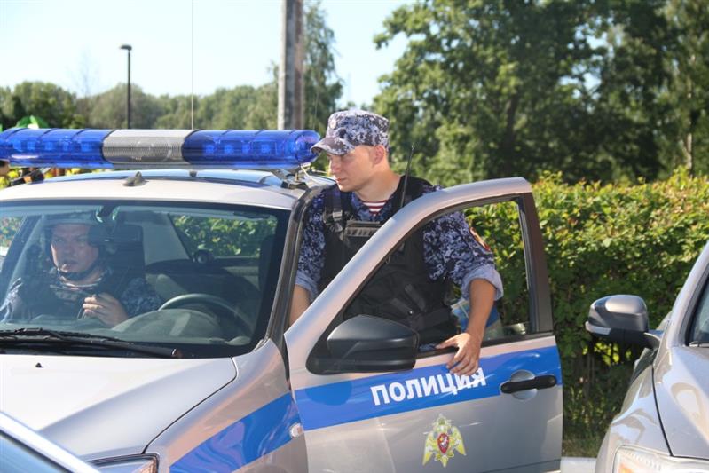 Сотрудниками Росгвардии в Петербурге задержан злоумышленник, напавший с ножом на гражданина 